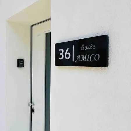 Suiteamico *